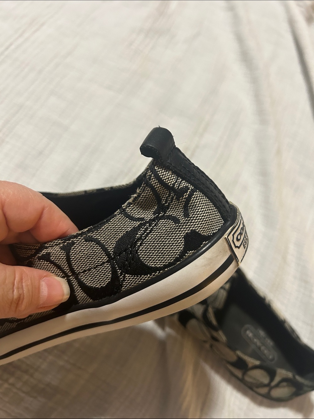 Coach Katie Canvas Slip on Black & Beige Signature Jacquard. Size 7. See pics - Picture 7 of 11